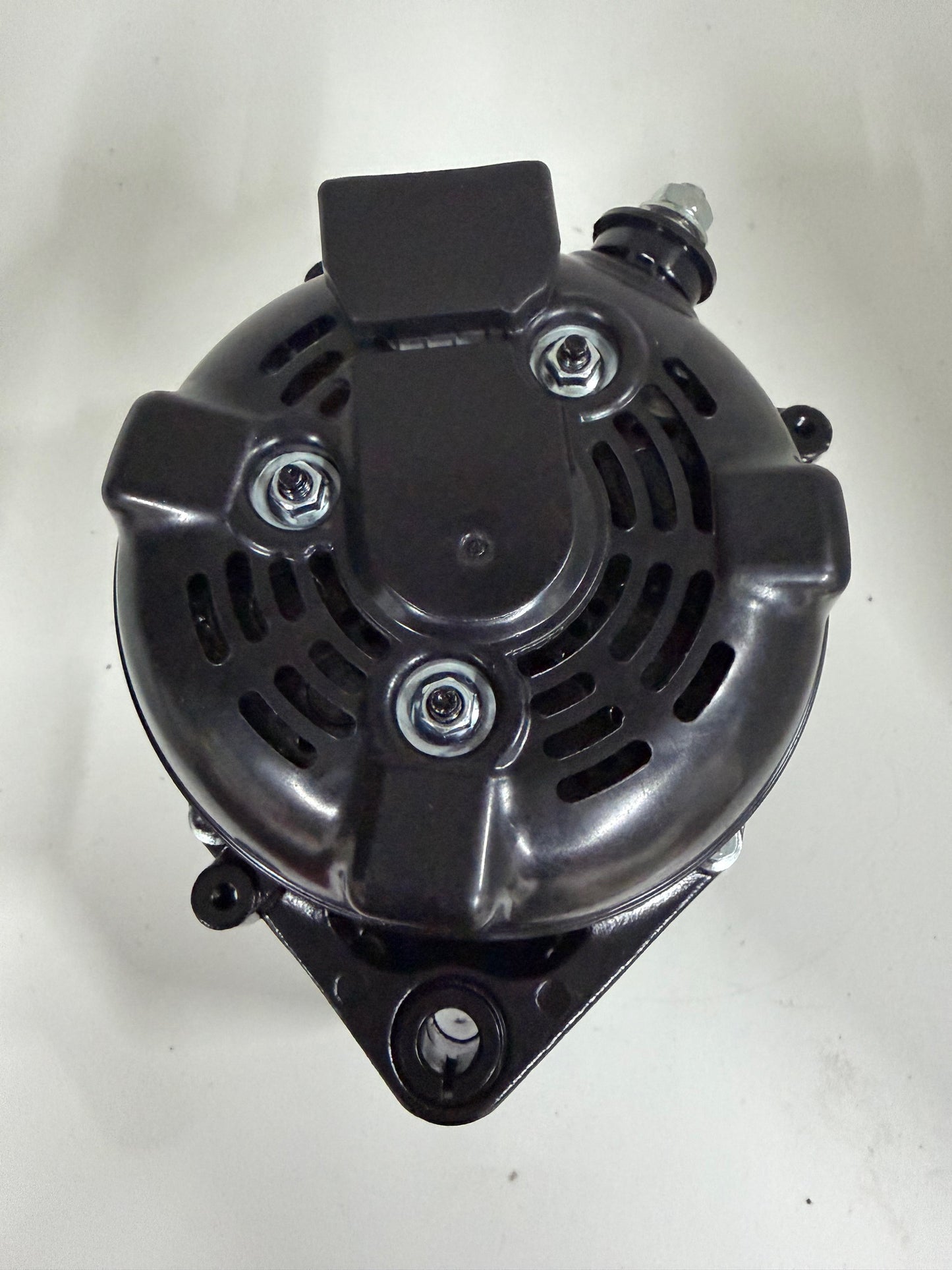 Alternator Ford/GM Applications High Output 160Amp Self Exciting Single wire connection. AEOAD253EB