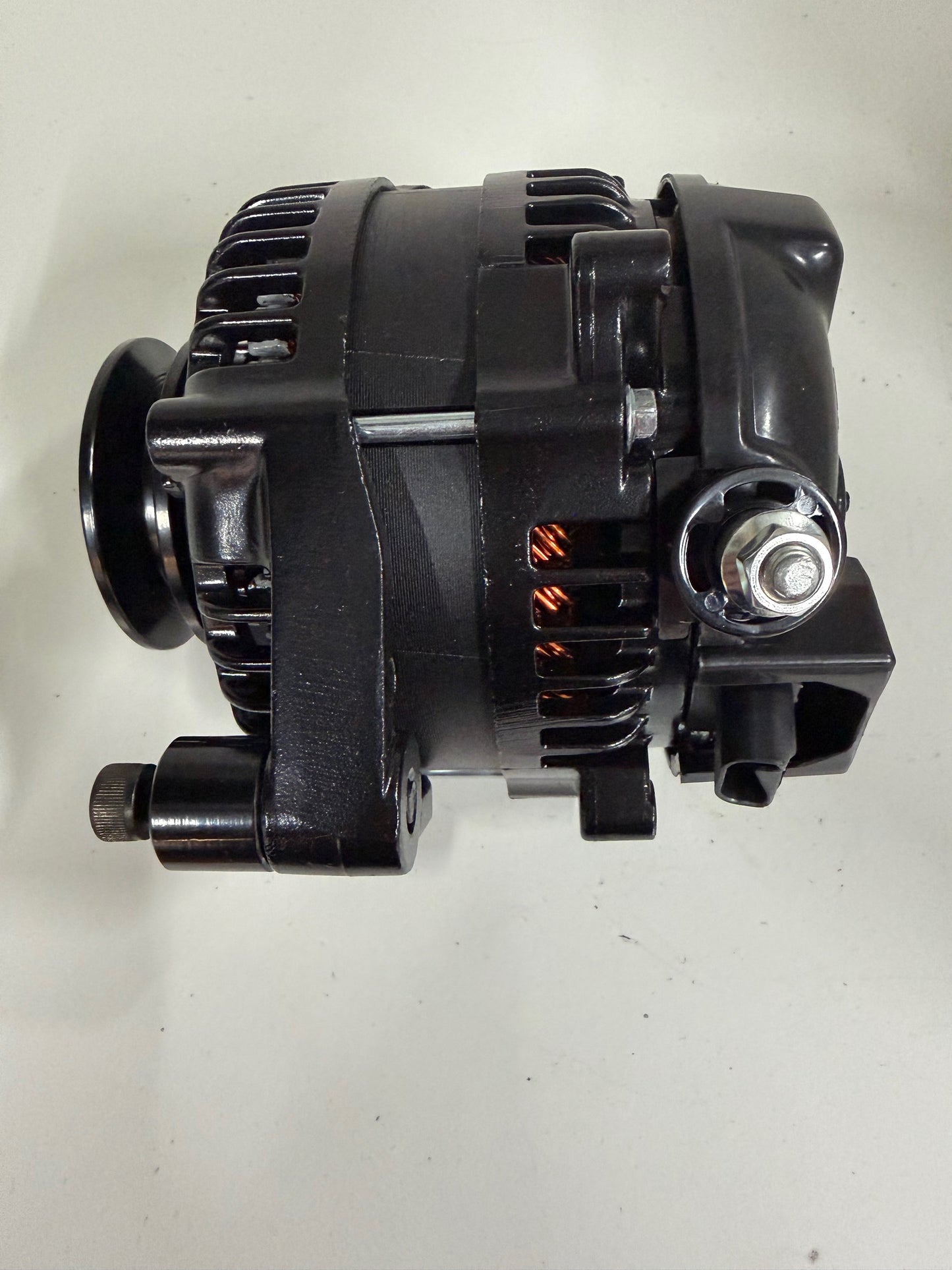 Alternator Ford/GM Applications High Output 160Amp Self Exciting Single wire connection. AEOAD253EB