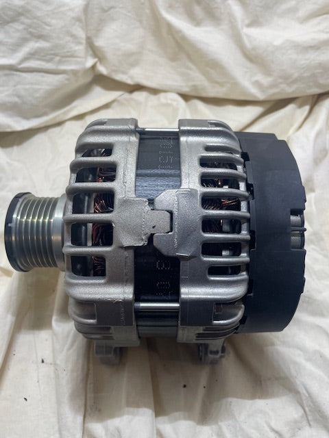 Alternator Bosch 12V 150A to Suit VW & Audi 0125711081