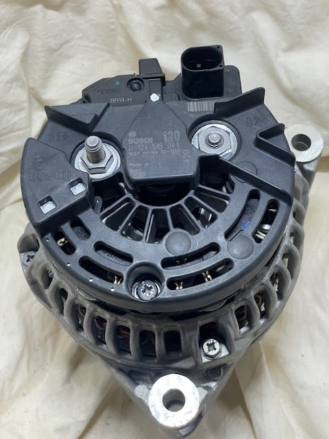 Alternator Bosch, 0124515041   New, Suit Mercedes C-Class & CLK models 2000-2002