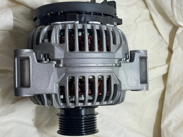 Alternator Bosch, 0124515041   New, Suit Mercedes C-Class & CLK models 2000-2002